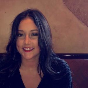 Meet your Posher, Candace